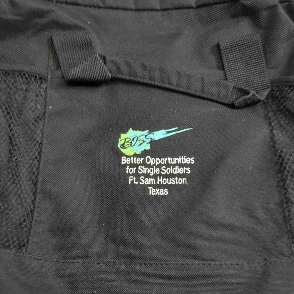 Boss Army Bag 16x10x3 - Picture 5 of 6